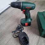 BOSCH Acuu Schroefboormachine 12 W met oplader en koffer., Doe-het-zelf en Verbouw, Gereedschap | Boormachines, Ophalen of Verzenden