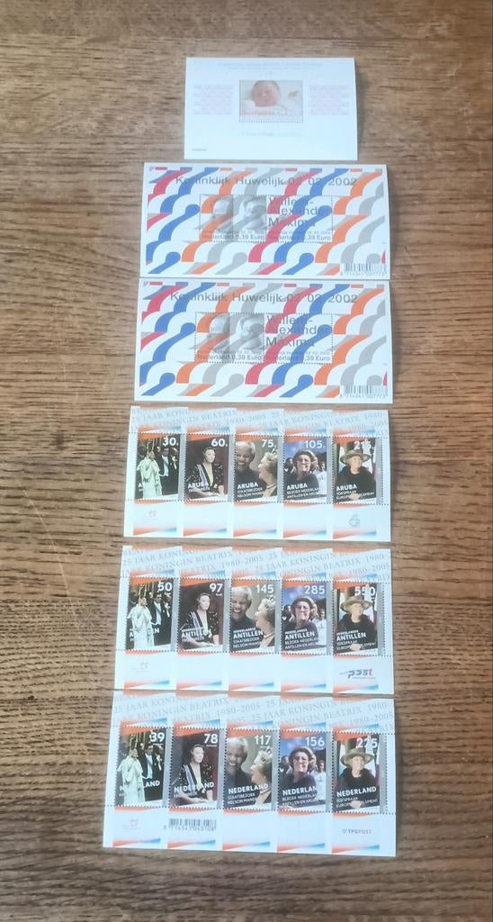 O.a. frankeergeldige zegels Koningshuis, Postzegels en Munten, Postzegels | Nederland, Ophalen of Verzenden