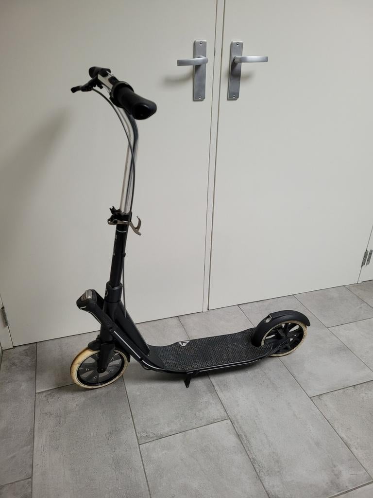 Volwassen step - Ideaal voor woon-werkverkeer, Fietsen en Brommers, Steps, Ophalen of Verzenden, Gebruikt, Gewone step, Onbekend