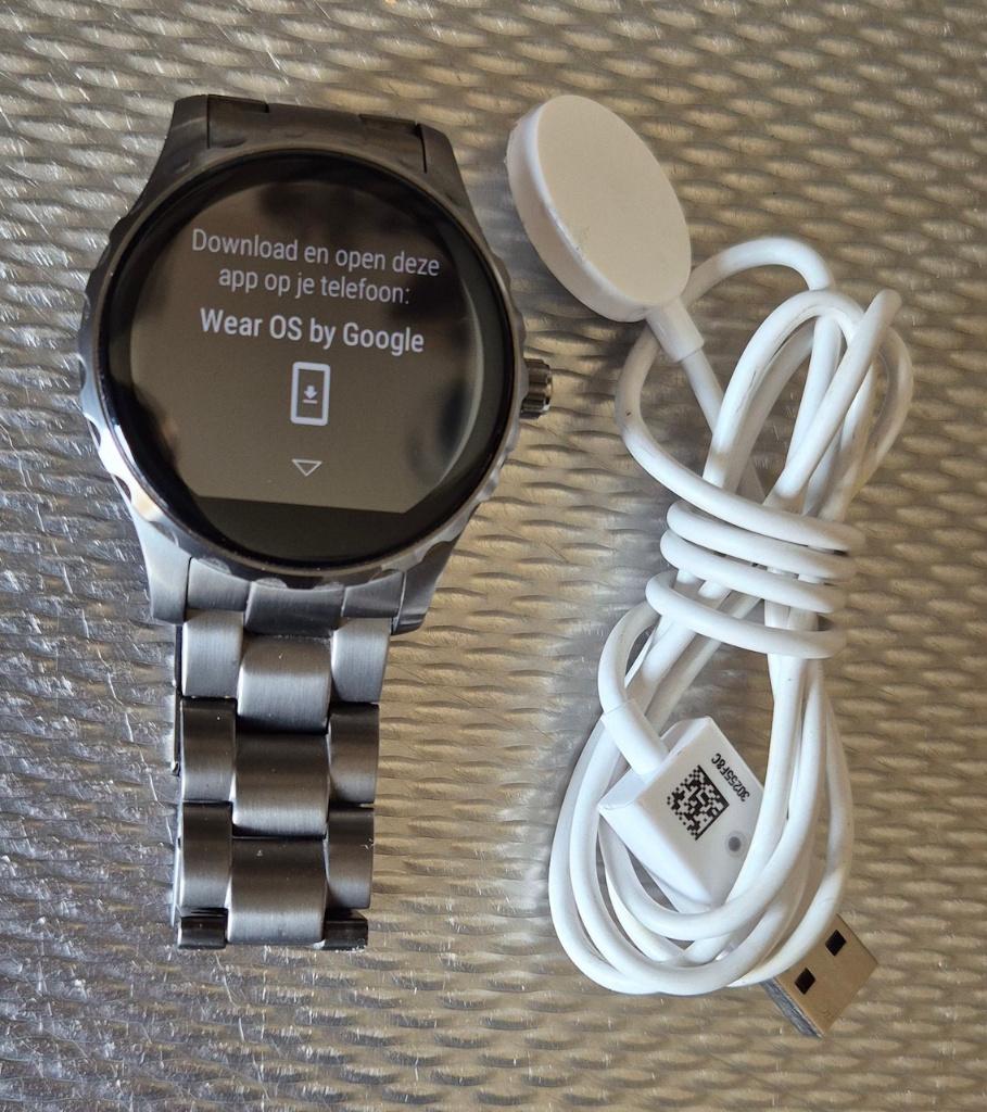 Fossil Smartwatch Model DW2a., Smart Watch, Ophalen of Verzenden, Zo goed als nieuw, Waterdicht
