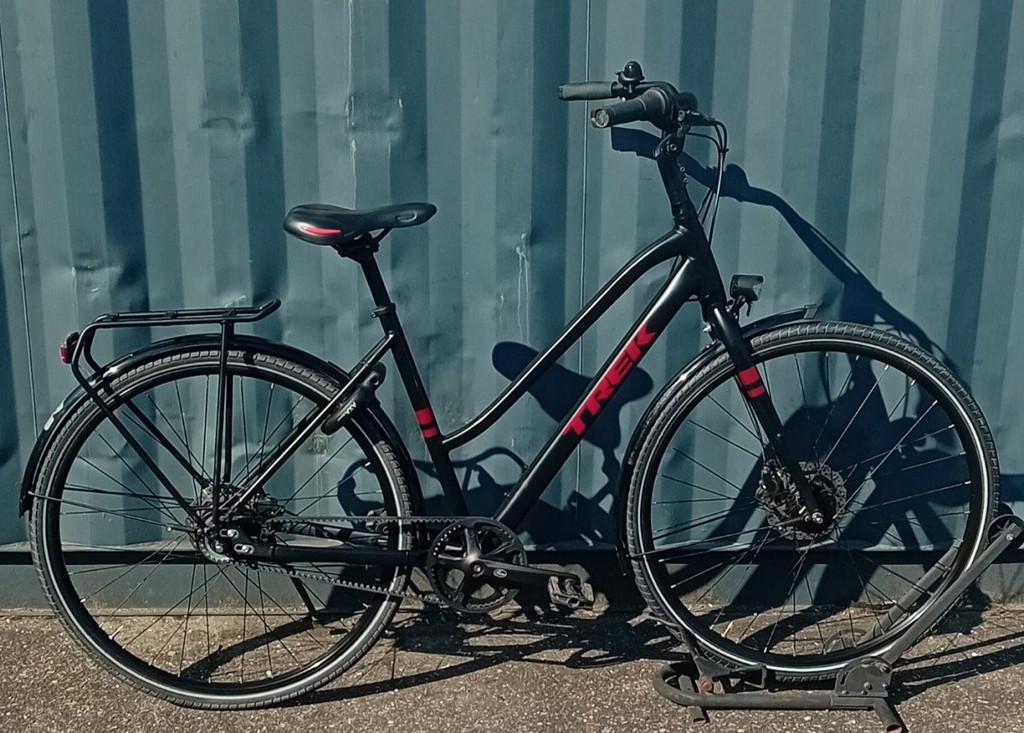 TREK District 3 Equipped Stagger MATTE TREK BLACK M M 2023, Overige merken, Gebruikt, -, - 0
-, NL