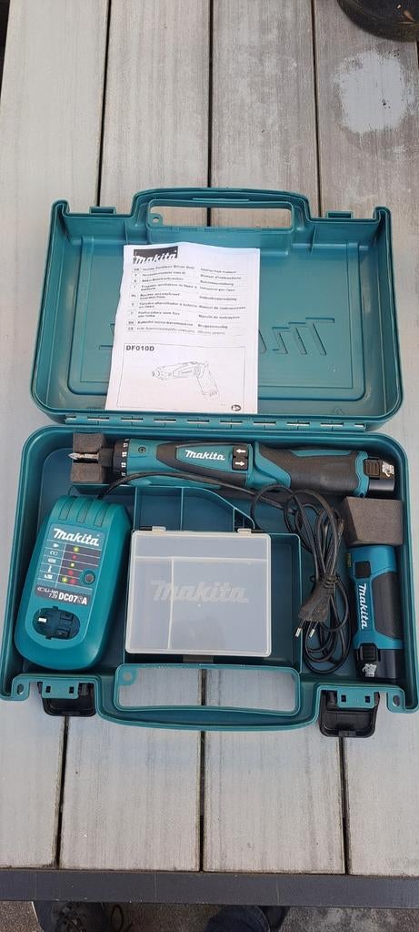 Makita DF010D en ML704. Ophalen meerdere locaties NL, Ophalen of Verzenden, Zo goed als nieuw, Boor- en Schroefmachine