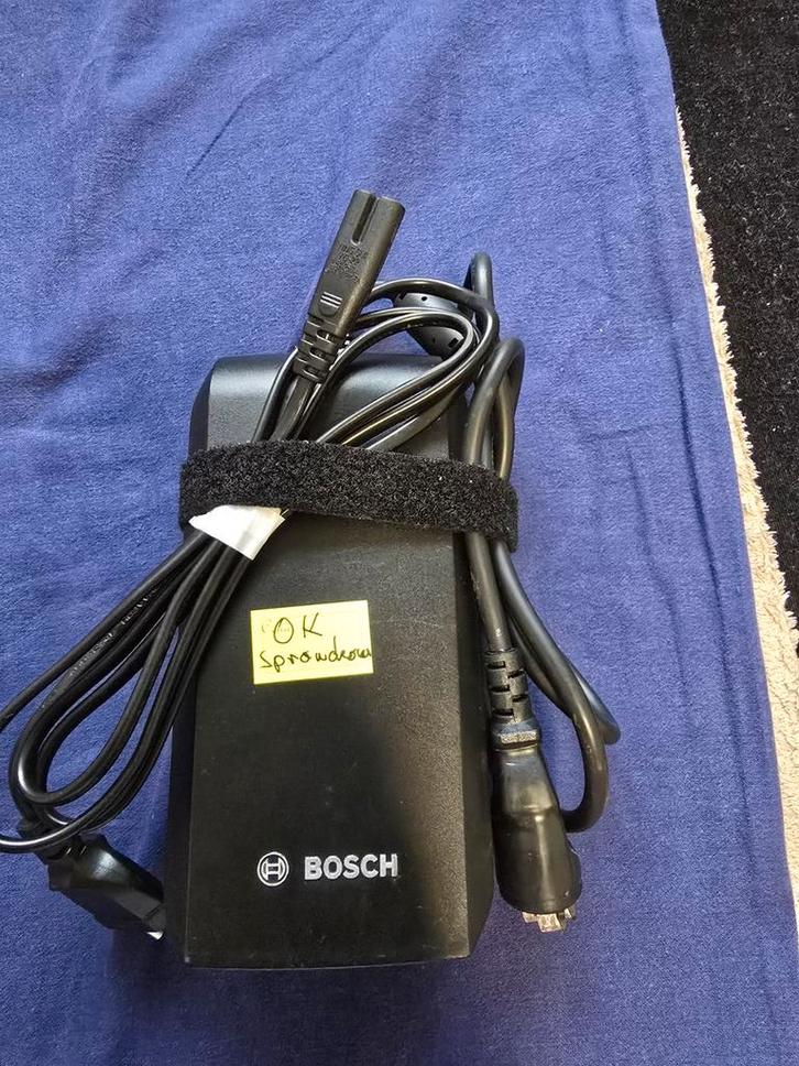 Oplader Bosch 4A E-Bike lader voor elektrische fiets, Fietsen en Brommers, Fietsaccessoires | Fietsaccu's, Gebruikt, Ophalen