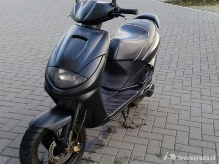Gezocht!!!, Fietsen en Brommers, Scooters | Peugeot, Ophalen of Verzenden, Zo goed als nieuw, Tweetakt, Vivacity