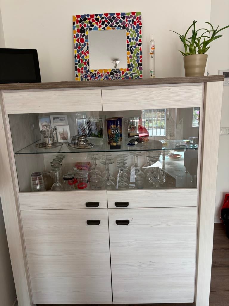 Moderne Vitrinekast met Glazen Deuren en Opbergruimte, Ophalen, Gebruikt, 50 tot 100 cm, 150 tot 200 cm