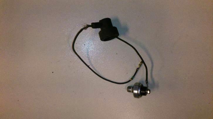 Suzuki GSX550 oliedruksensor GSX 550 pickup ES EF oliesensor, Motoren, Accessoires | Overige, Gebruikt, Ophalen of Verzenden