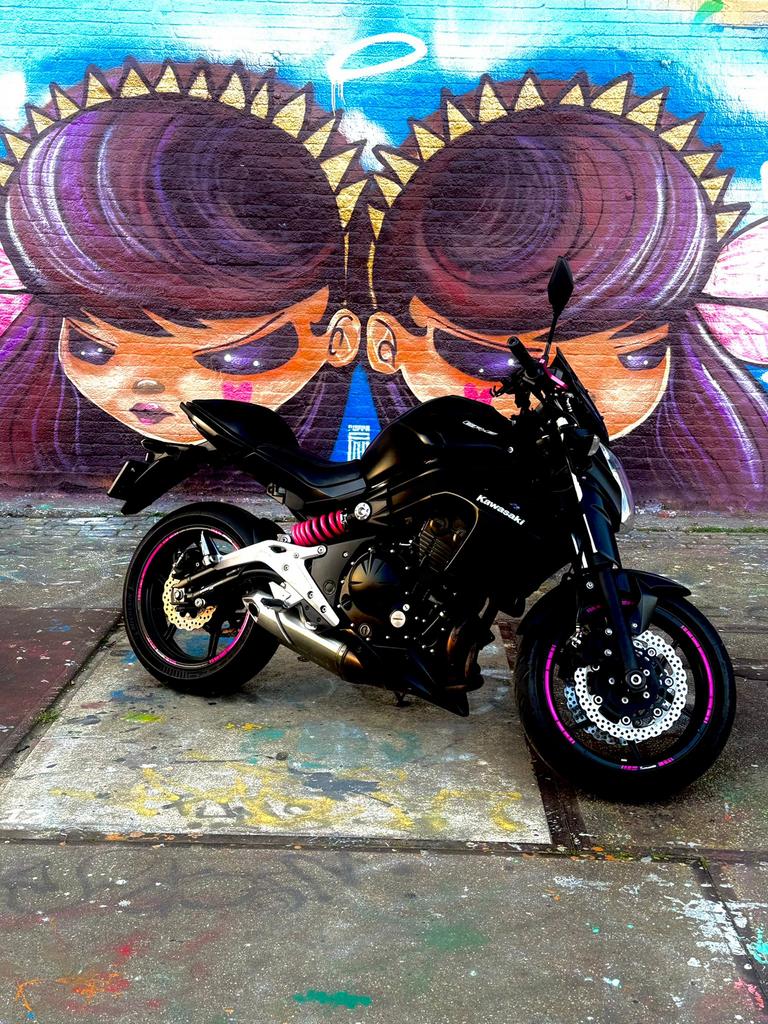 Kawasaki ER6n girl power, Motoren, Motoren | Kawasaki, Bedrijf, Naked bike