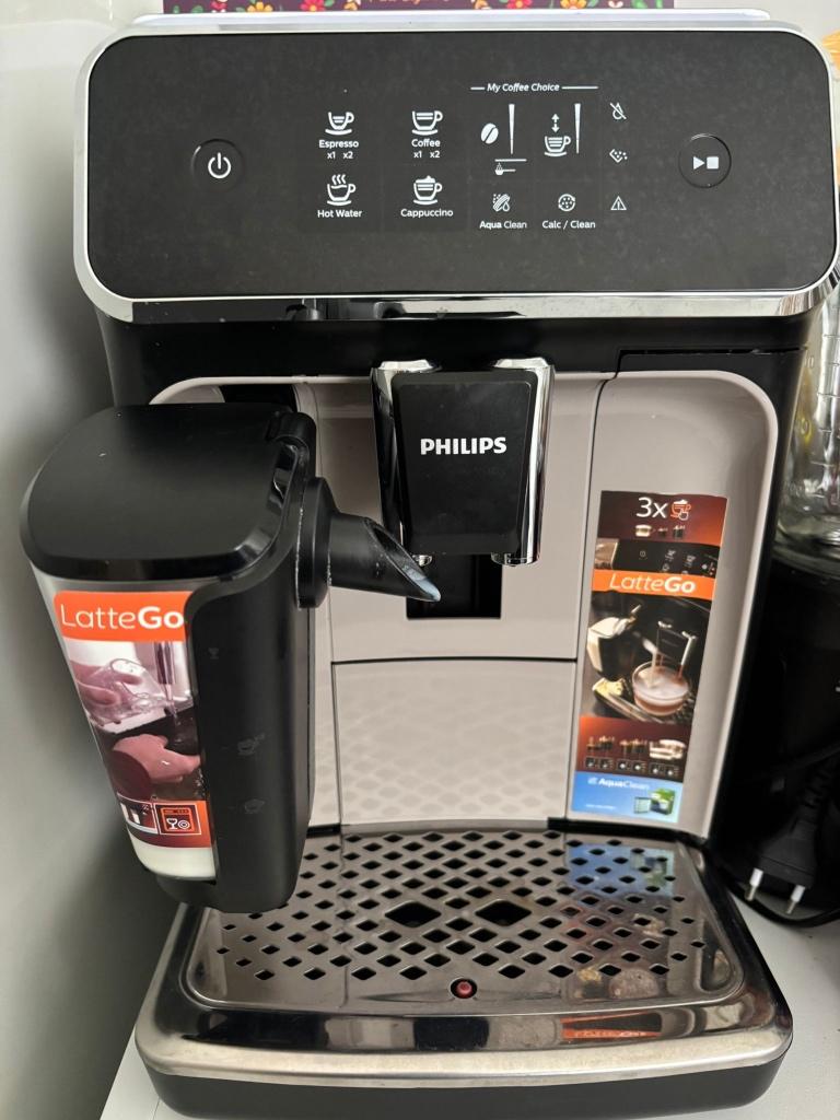 Koffiemachine  in goede staat alles werkt prima, Ophalen, Gebruikt, 10 kopjes of meer, Koffiemachine
