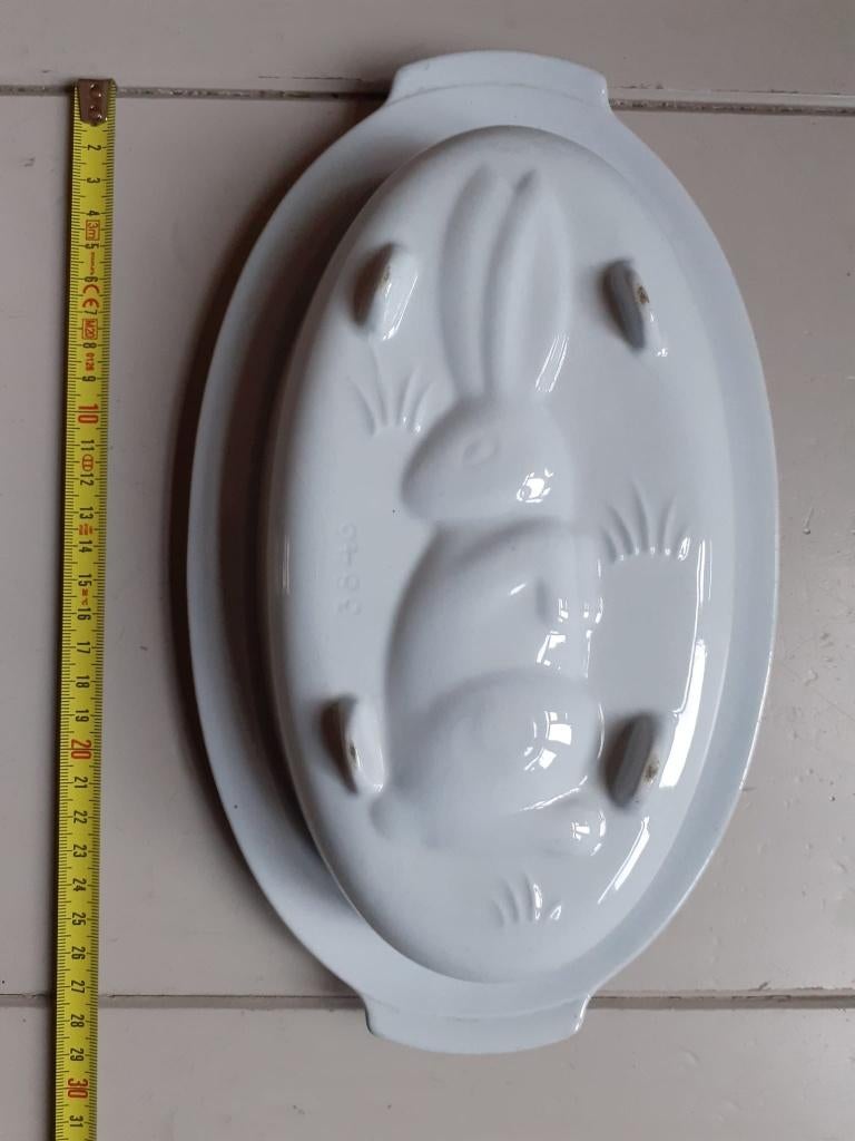 Mooie puddingvorm met haas, Ophalen of Verzenden, Overige stijlen, Aardewerk, Schaal of Schalen