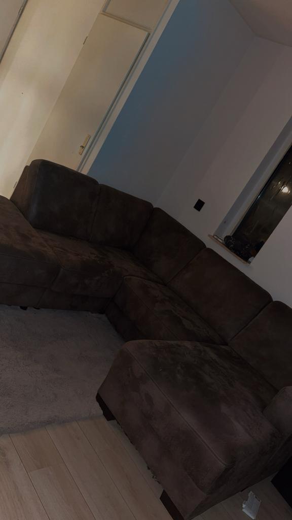 Comfortabele hoekbank, goede staat, lichte verkleuring, Huis en Inrichting, Banken | Bankstellen, Ophalen, 250 tot 300 cm, Gebruikt