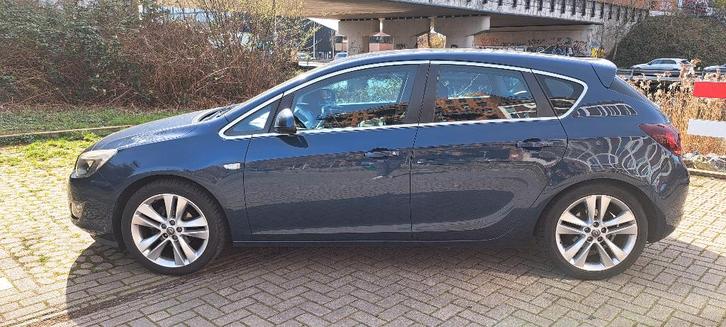 Opel Astra 1.4 Turbo Ecot.103kw 5-D AUT 2011 Blauw, Auto's, Opel, Particulier, Astra, ABS, Airbags, Airconditioning, Boordcomputer