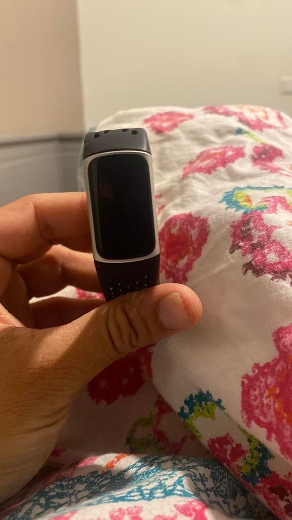 Fitbit Charge 5 activity tracker, Ophalen of Verzenden, Zo goed als nieuw, Overige merken