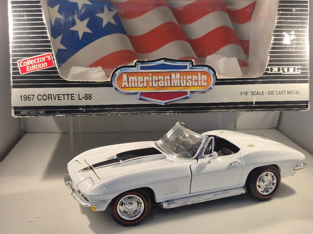 Chevrolet Corvette V8 1967 Open Roadster Ertl 1:18, Hobby en Vrije tijd, Modelauto's | 1:18, Ophalen of Verzenden, Zo goed als nieuw
