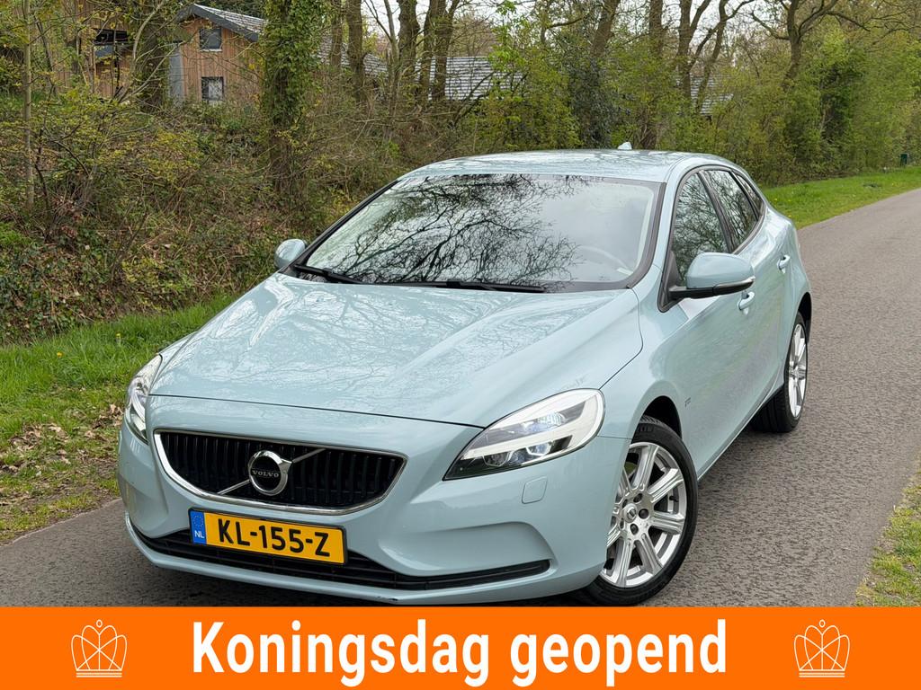 Volvo V40 2.0 D2 Nordic+ | Automaat + Navi + Cruise Nu € 1, Stof, Gebruikt, 4 cilinders, Blauw