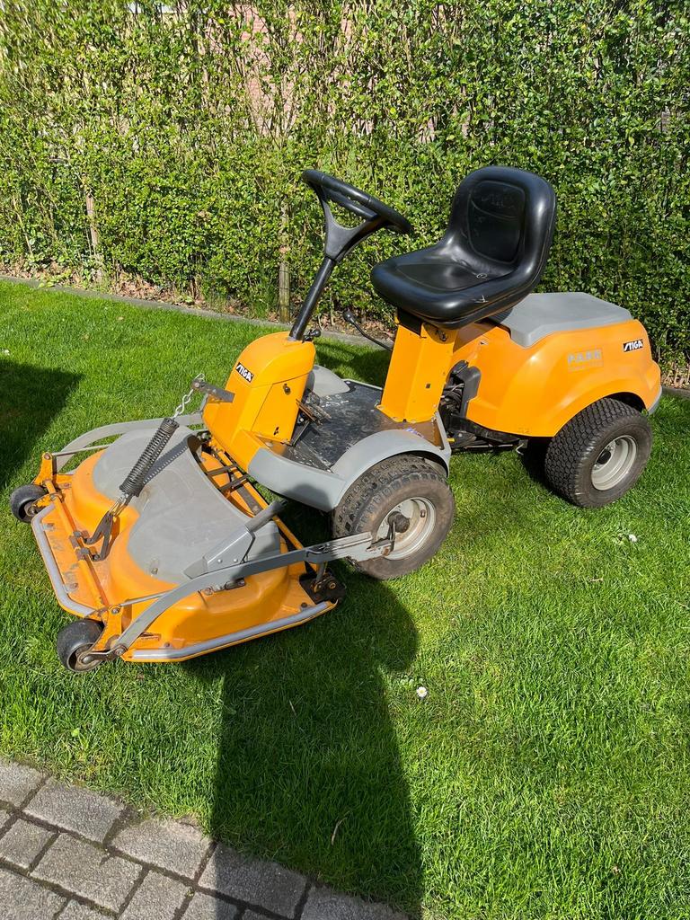 Te Koop: Nette Stiga park 4WD Compact hydrostaat, Ophalen, Zo goed als nieuw, Mulchfunctie, 90 tot 120 cm