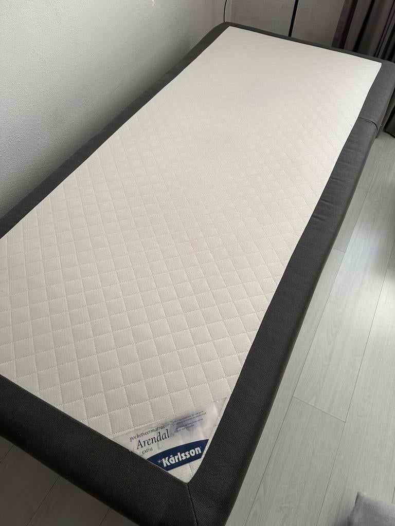 Karlsson 1 persoons boxspring antraciet, Huis en Inrichting, Slaapkamer | Boxsprings, Ophalen, Eenpersoons, 140 cm, Zo goed als nieuw