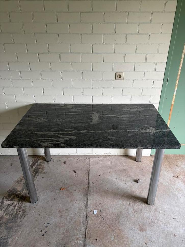 Granieten tafel, Tuin en Terras, Tuintafels, Zo goed als nieuw, Rechthoekig, Overige materialen, Ophalen
