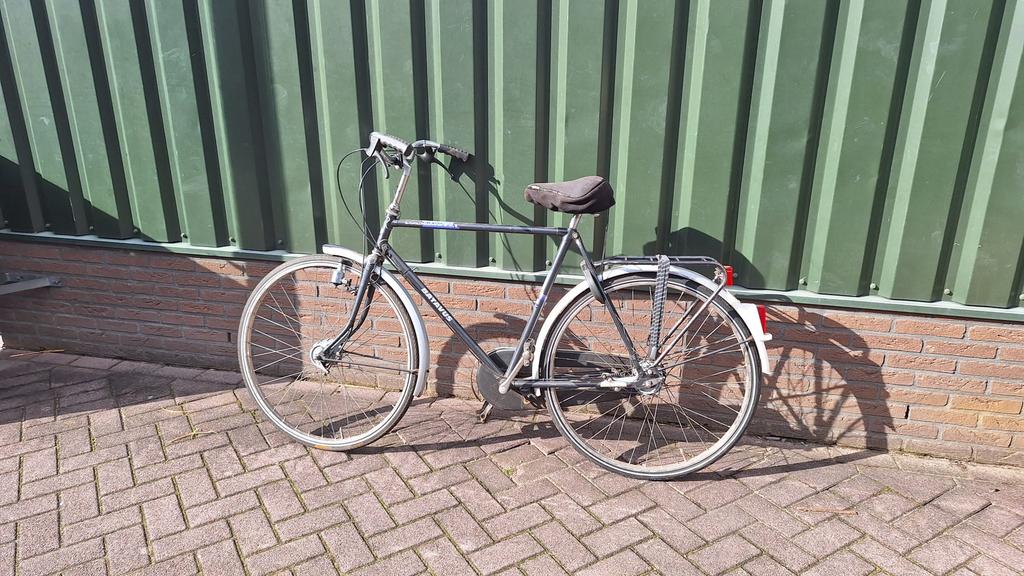 Stationfiets Batavus Locarno, Fietsen en Brommers, Fietsen | Heren | Herenfietsen, Ophalen of Verzenden, Zo goed als nieuw, Batavus