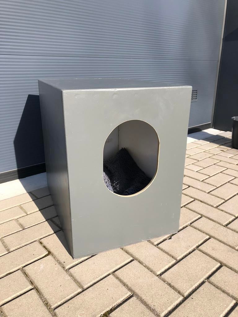 Dag & nacht-hok voor kleine of middelgrote hond (fles wijn), Ophalen, Zo goed als nieuw, Minder dan 75 cm, Minder dan 65 cm