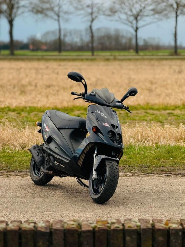 Malaguti f12 phantom lc, Fietsen en Brommers, Scooters | Yamaha, Overige modellen, Benzine, Ophalen