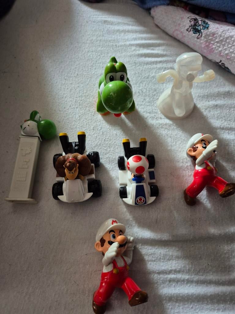 Mario Bross poppetjes te koop, Verzamelen, Poppetjes en Figuurtjes, Ophalen of Verzenden, Nieuw