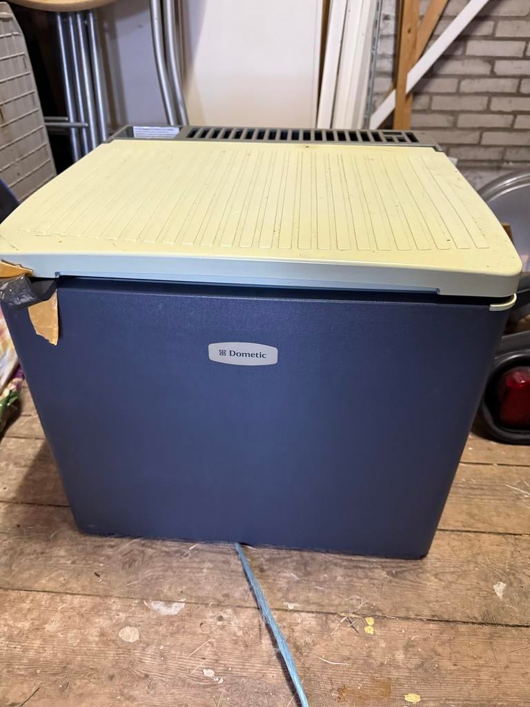 Dometic Koelbox, Caravans en Kamperen, Ophalen, Zo goed als nieuw, Koelbox, Elektrisch