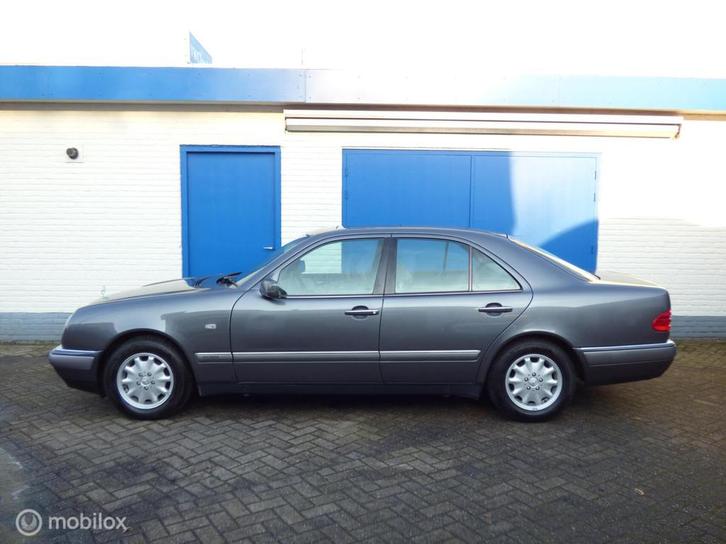 Mercedes W210 E200, Auto's, Mercedes-Benz, Bedrijf, Te koop, E-Klasse, ABS, Centrale vergrendeling, Cruise Control, Elektrische buitenspiegels