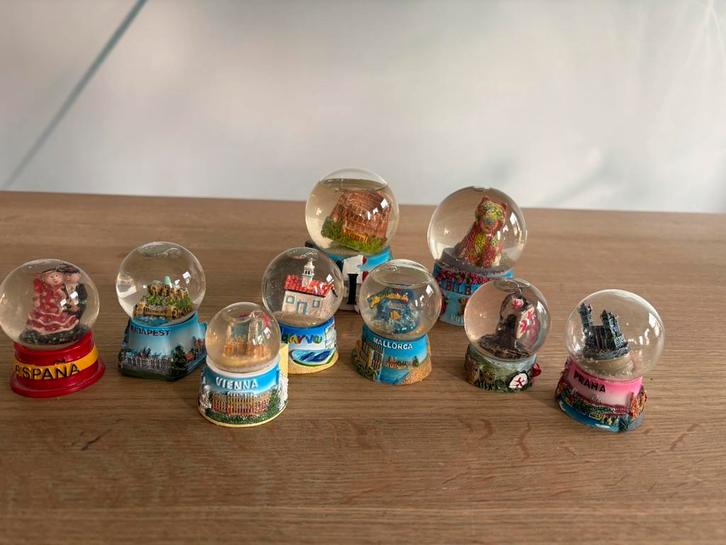 Leuke verzameling landen sneeuwbollen, Huis en Inrichting, Woonaccessoires | Overige, Zo goed als nieuw, Ophalen of Verzenden