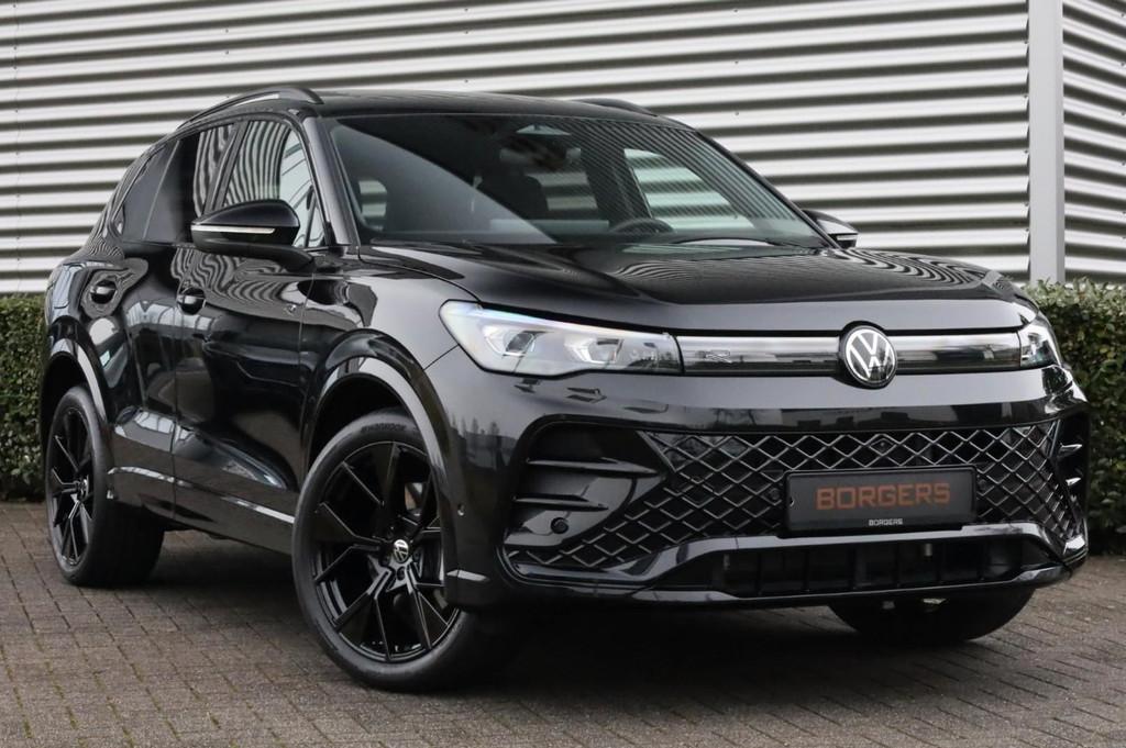 Volkswagen Tiguan eHybrid 272PK R-line l Leder l H&K l Trekh, Stof, Gebruikt, Zwart, 4 cilinders