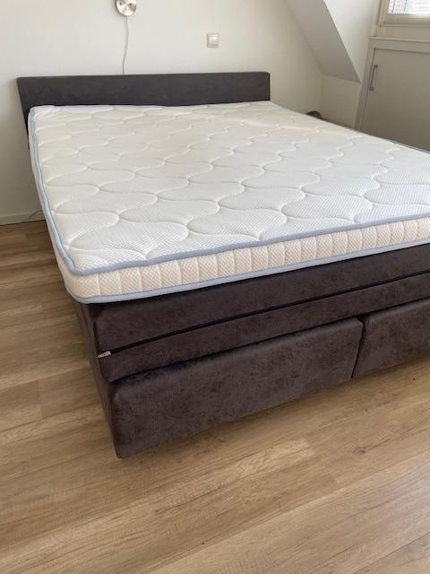 Eastborn 2-persoons Boxspring, Huis en Inrichting, Slaapkamer | Boxsprings, Gebruikt, 160 cm, 200 cm, Tweepersoons, Grijs, Overige kleuren