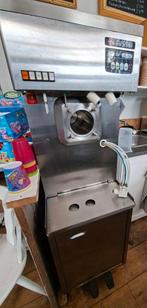 Nissei NA3342 Softijs Milkshake Machine, Ophalen, Gebruikt, Zelfvriezend