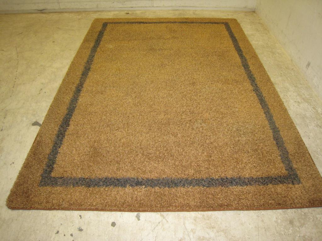 Hoogpolig bruin tapijt, 180x260, Niet ingevuld, Gebruikt, Niet ingevuld, Niet ingevuld