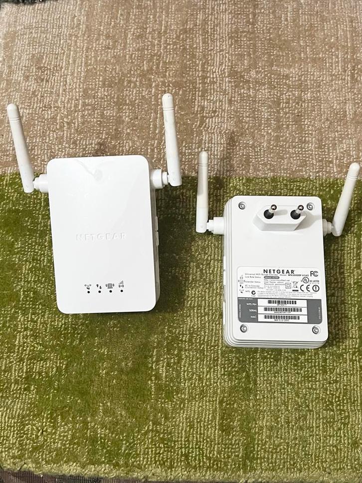 NETGEAR WN3000RP WiFi Range Extender (2 stuks), Computers en Software, WiFi-versterkers, Zo goed als nieuw, Ophalen of Verzenden
