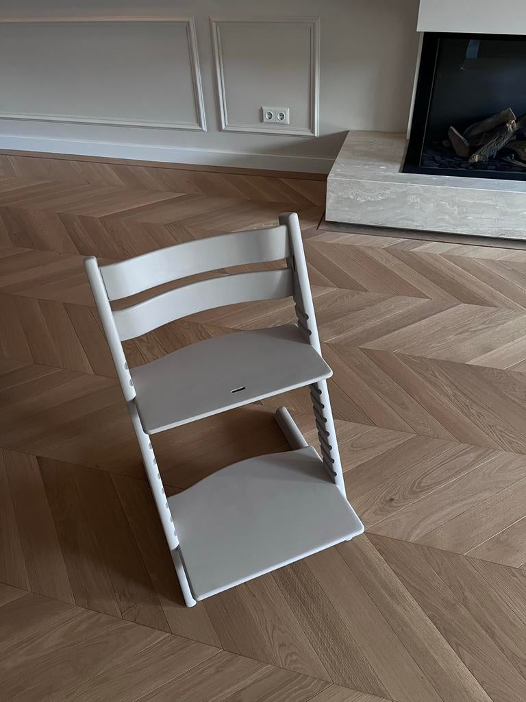 Stokke Tripp Trapp kinderstoel Taupe beige trip trap stoel, Kinderen en Baby's, Kinderstoelen, Ophalen of Verzenden, Gebruikt