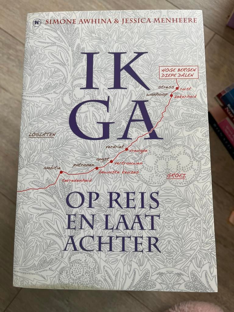 IK GA OP REIS EN LAAT ACHTER - Simone Awhina & Jessica Menhe, Ophalen of Verzenden, Zo goed als nieuw
