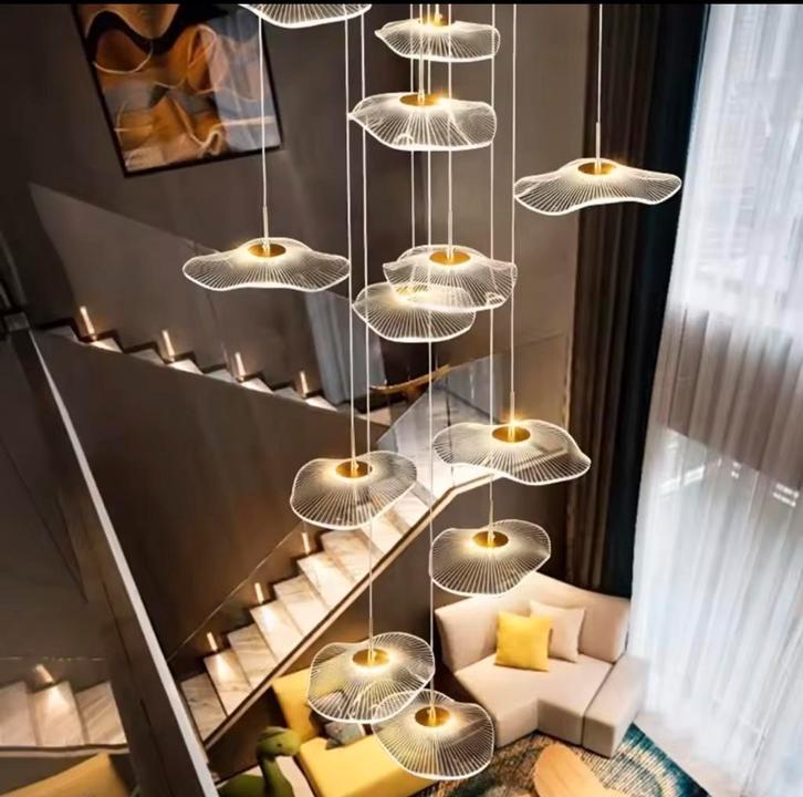 Prachtige nieuwe hanglamp met 15 lichtpunten, Huis en Inrichting, Lampen | Hanglampen, Nieuw, 75 cm of meer, Metaal, Ophalen