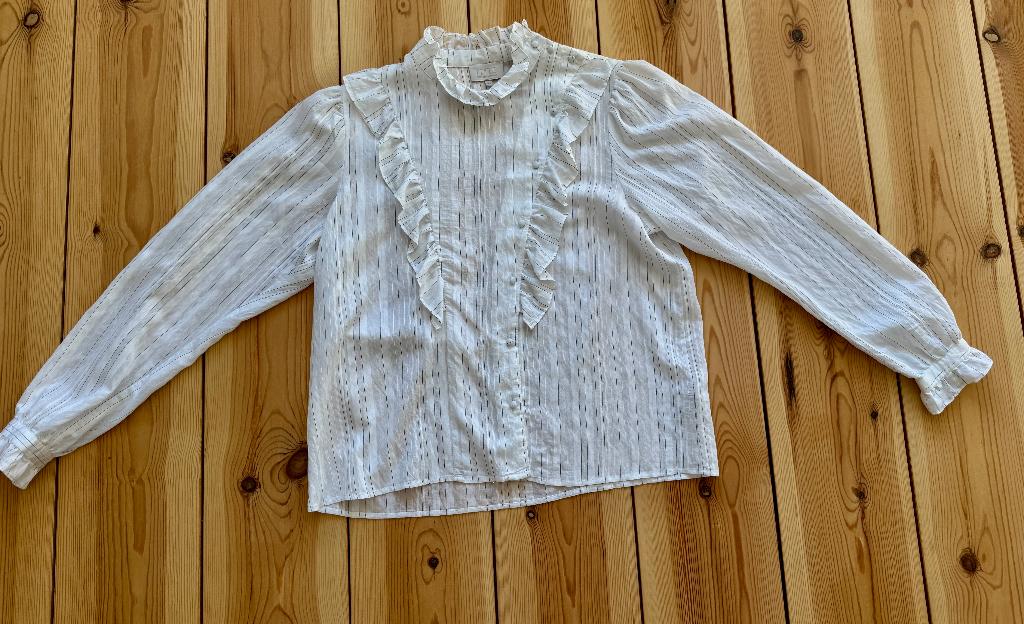 Minus blouse - Wit Streep met ruffles - Maat 42 / Large, Ophalen of Verzenden, Zo goed als nieuw, Maat 42/44 (L), Wit