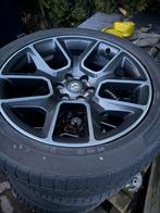 Dodge ram 1500 wielen velgen + banden nieuwstaat, 275 mm, Nieuw, Ophalen of Verzenden, All Season