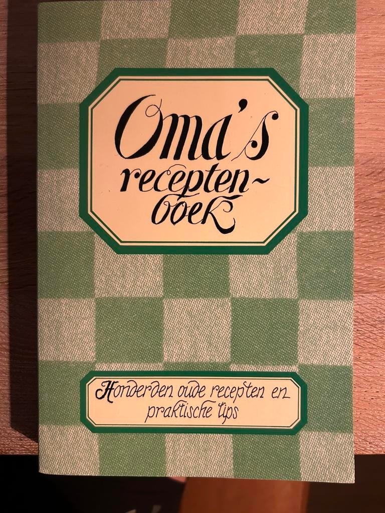 Oma’s receptenboek., Boeken, Kookboeken, Ophalen of Verzenden, Zo goed als nieuw