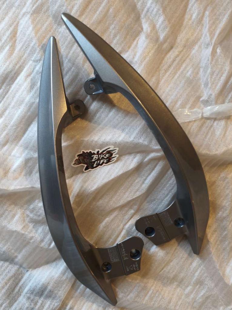 Gilera Gp800 buddygrip achterdrager new - 65316300ET piaggio, Ophalen of Verzenden, Nieuw