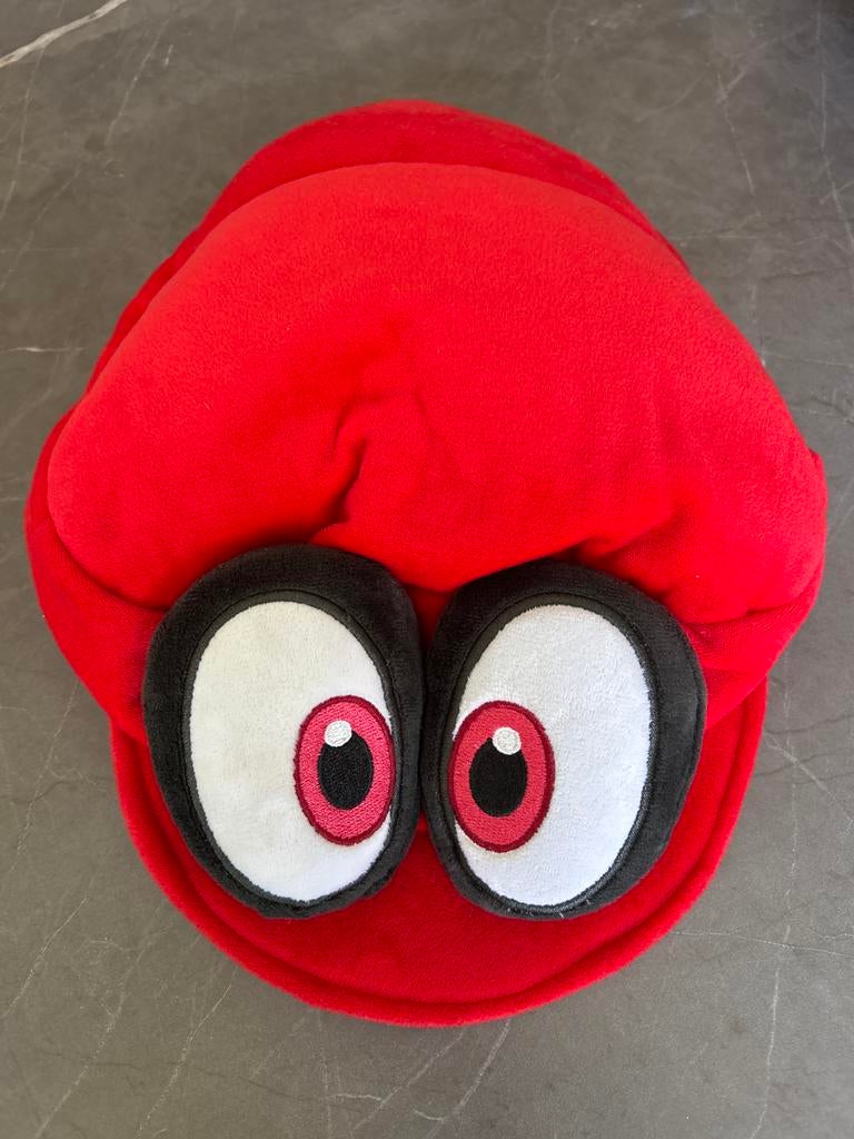 Super Mario pet, Ophalen of Verzenden, Zo goed als nieuw