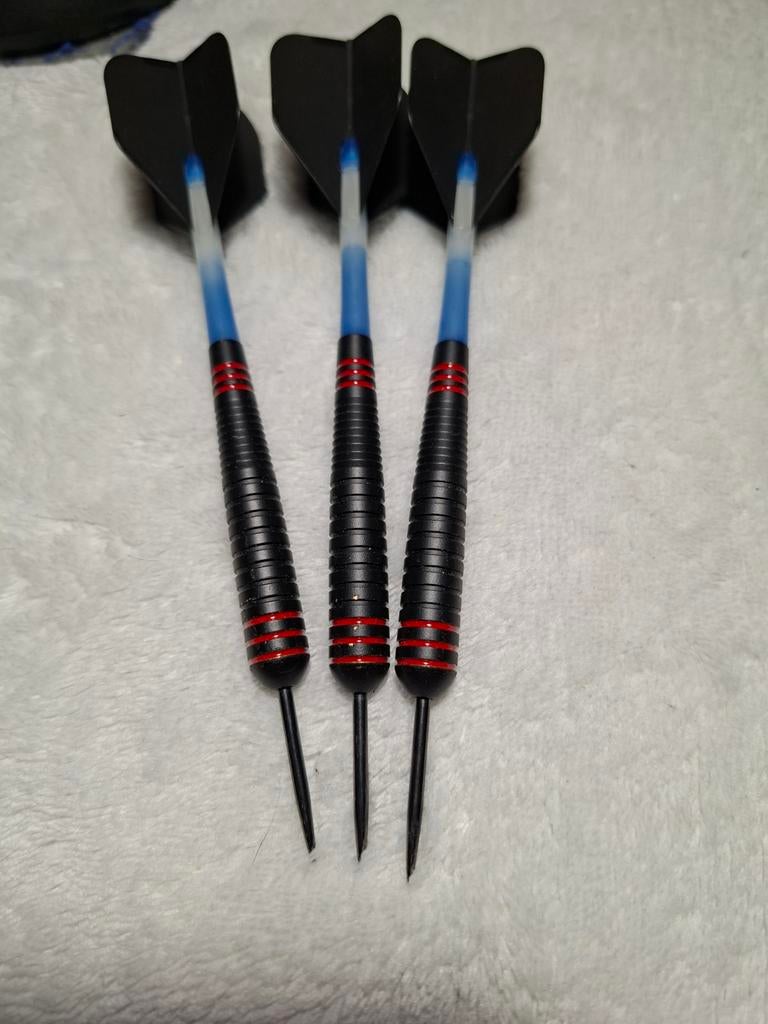 26 gram rubberen darts vrij nieuw, Sport en Fitness, Darts, Ophalen of Verzenden, Zo goed als nieuw, Pijlen