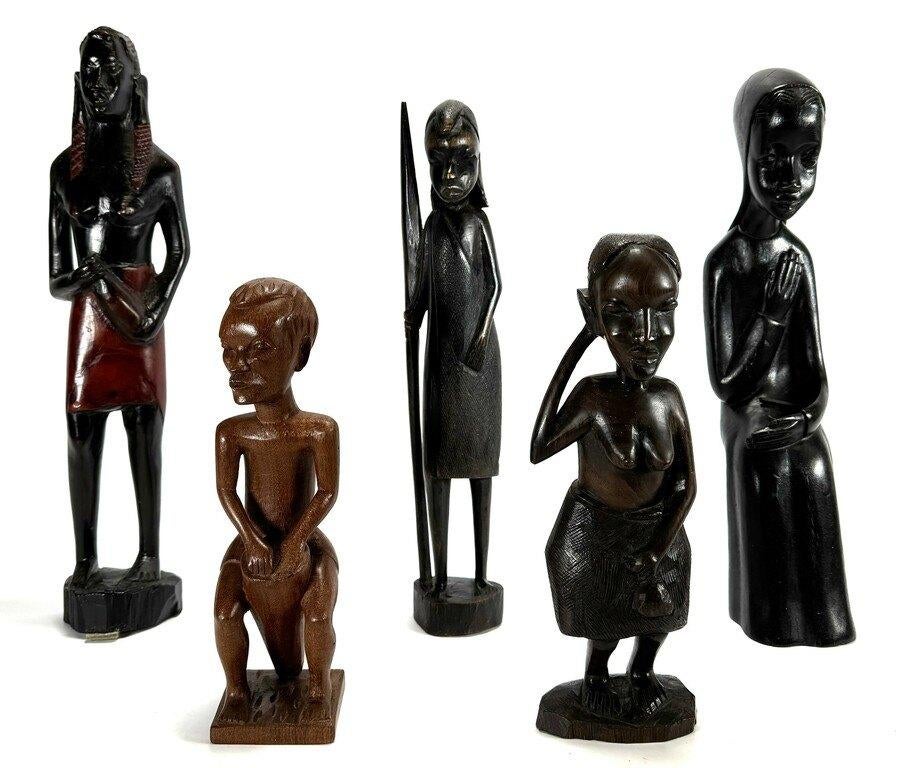 1214. Houten beelden - Afrika, tweede helft 20e eeuw