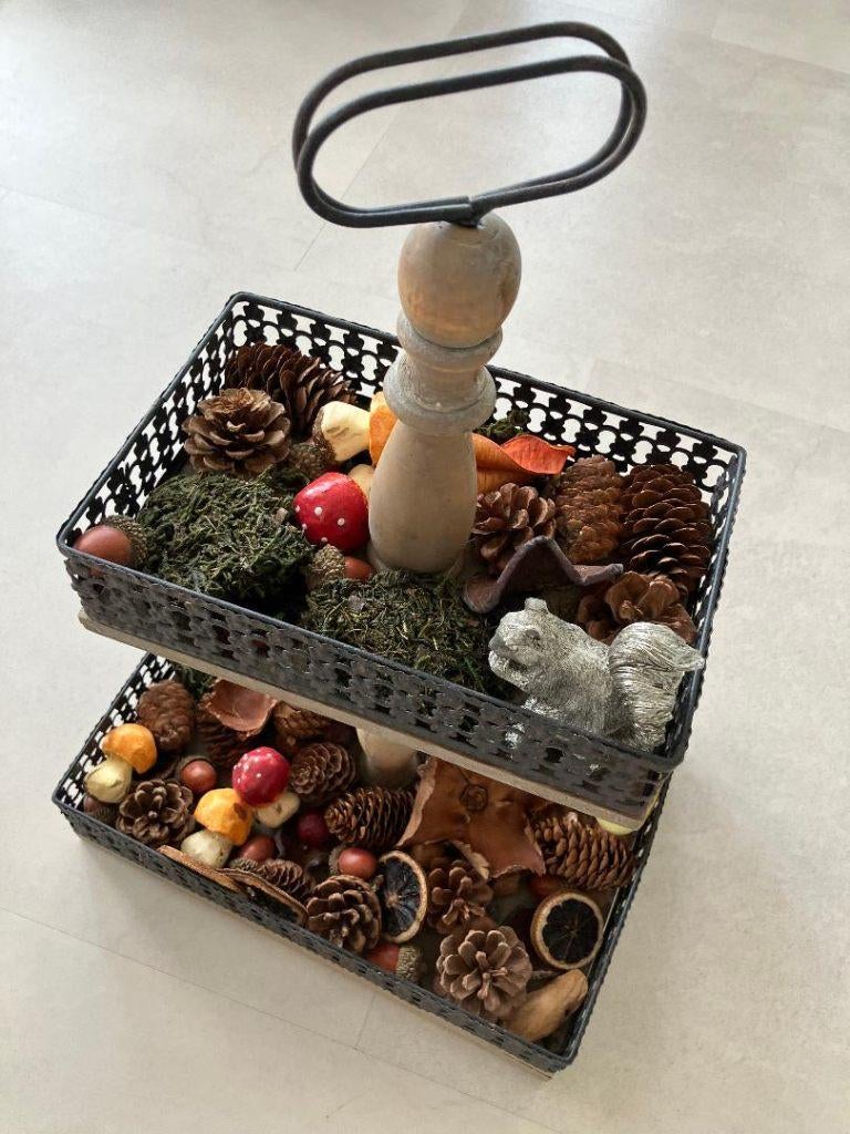 etagere met diverse inhoud, Ophalen of Verzenden, Zo goed als nieuw