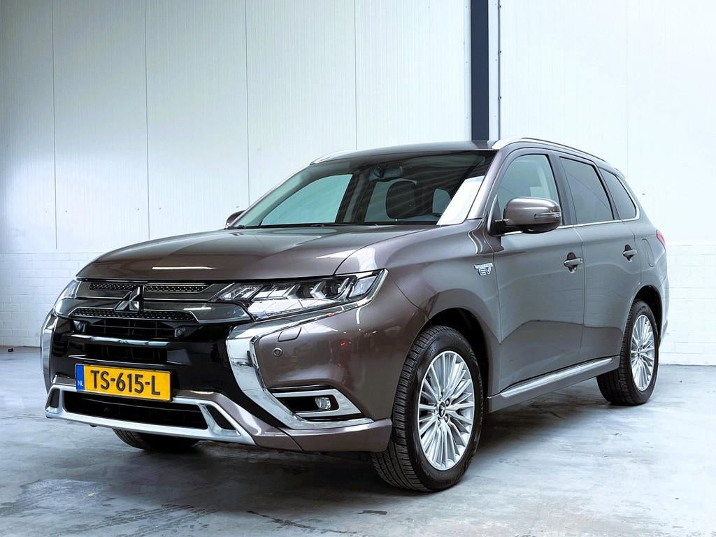 Mitsubishi Outlander 2.4 PHEV Intense, Auto's, Mitsubishi, Automaat, 135 pk, 4 cilinders, Bruin