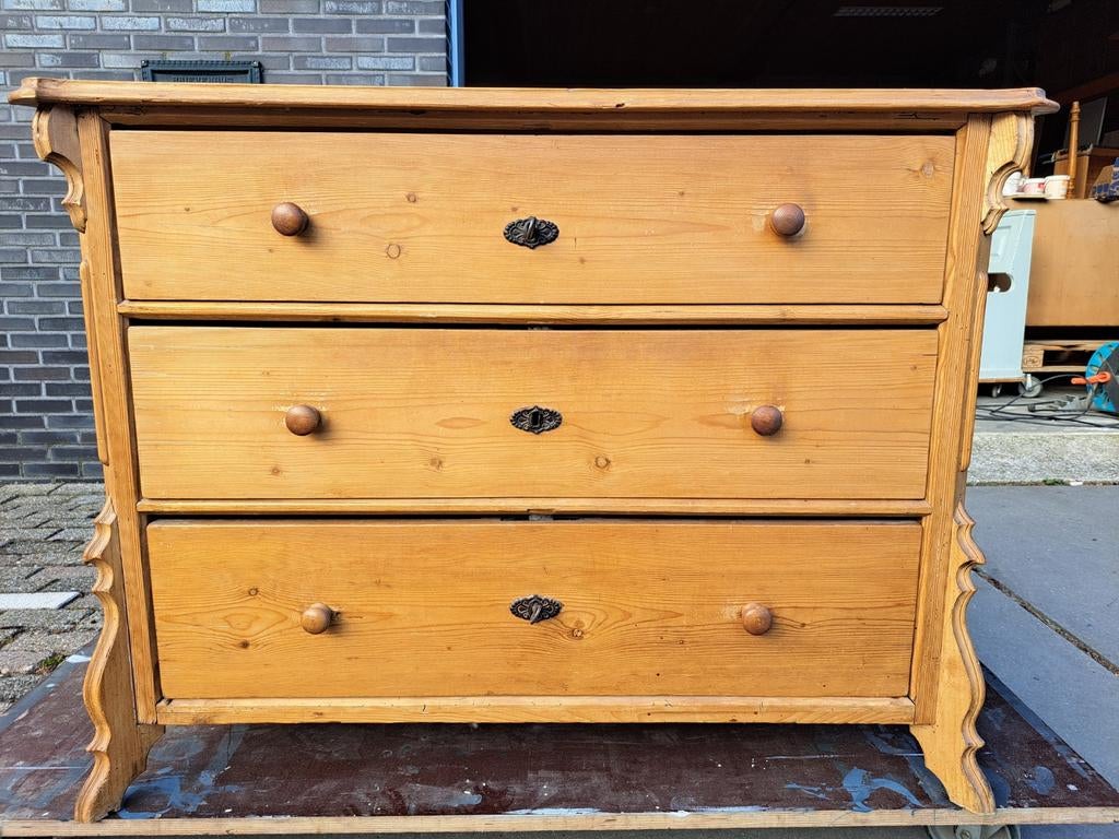Zeer oude grenen ladekast commode, Ophalen, RoDeKo Volendam, R.kooij65@gmail.com, Gebruikt