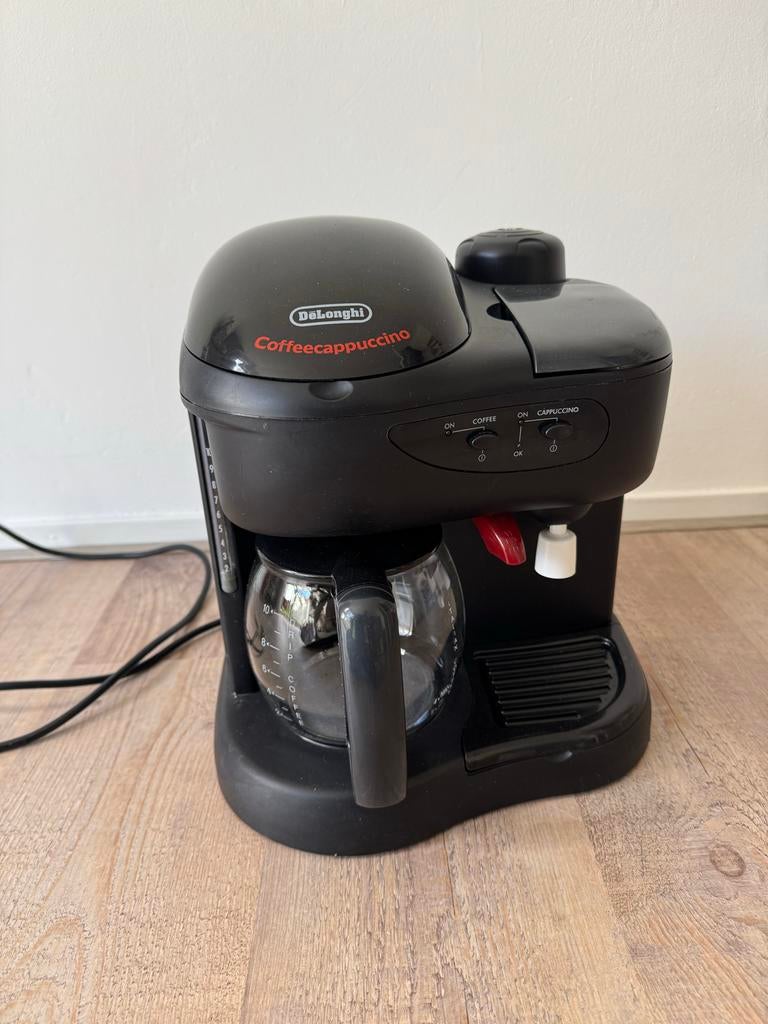DeLonghi Coffeecappuccino koffiezetapparaat, Gebruikt, 10 kopjes of meer, Koffiemachine, Gemalen koffie