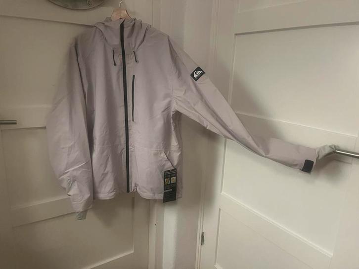 Quiksilver Snowboard/Ski Jack - Perfect voor de piste!, Kleding | Dames, Wintersportkleding, Zo goed als nieuw, Jack, Maat 42/44 (L)