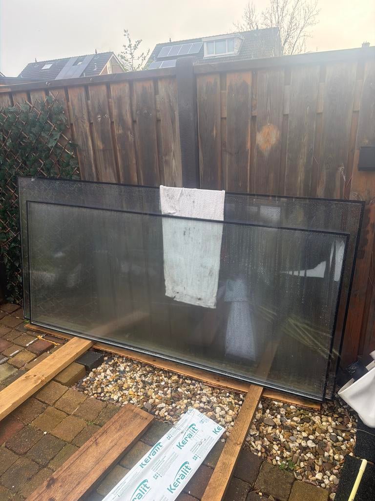 HR++ glas ruiten (232x112cm en 216x96cm), Ophalen, Gevelraam of Ruit, Gebruikt, 80 tot 120 cm