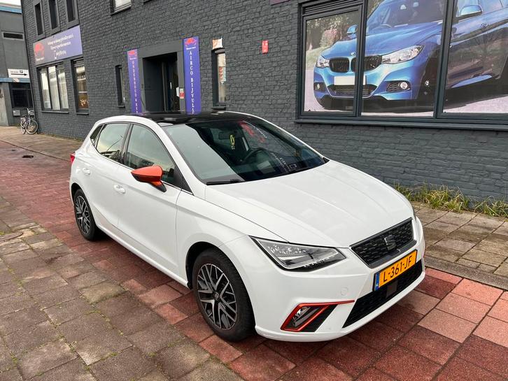 Seat Ibiza 1.0 MPI Reference panodak virtual led trekhaak, Auto's, Seat, Bedrijf, Te koop, Ibiza, ABS, Airbags, Airconditioning